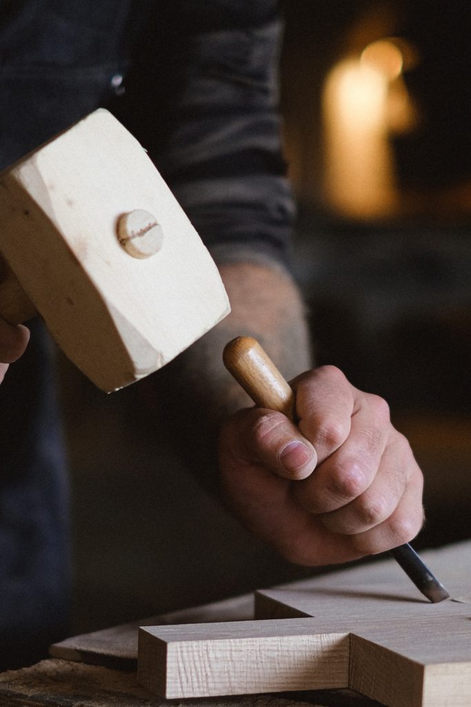 Marteau bois : pourquoi communiquer sur le made in france