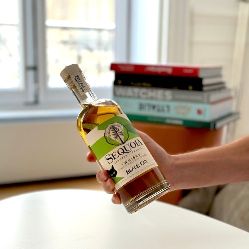 Image de la Distillerie du Vercors - Sequoia pour illustrer le travail de Savoir d'ici