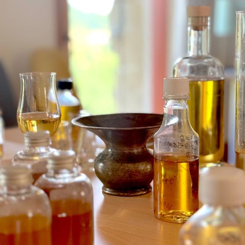 Image de la Distillerie du Vercors - Sequoia pour illustrer le travail de Savoir d'ici